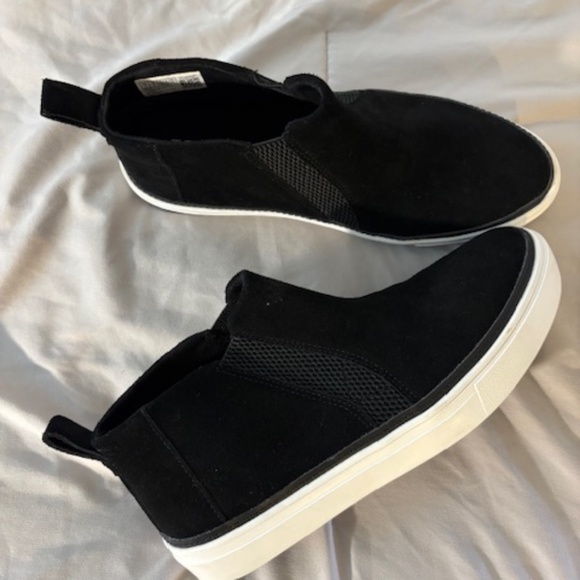 TOMS Bryce Slip on Sneakers ( 8 ) - Picture 1 of 4